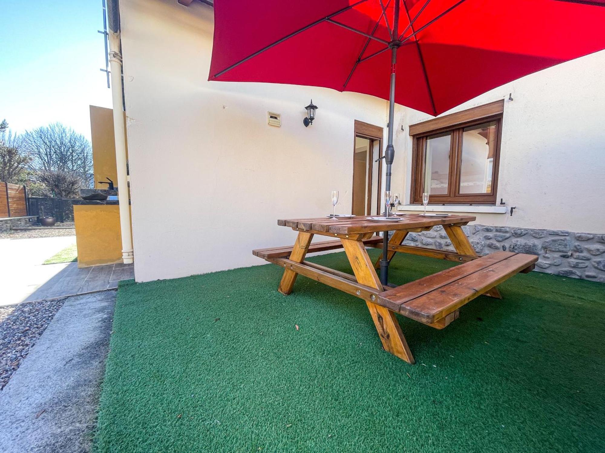 Vila Bonita Casa. Gran Jardin. Con Wifi. Bourg-Madame Exteriér fotografie
